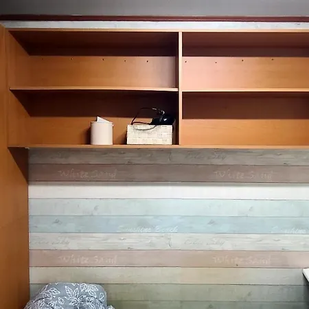 Male-Only Single Room In Seoul, Quiet, Convenient Access To Anywhere In Seoul, Great View, Good Value, Shared Kitchen, Randomly Assigned